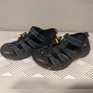 Keen  sandals waterproof